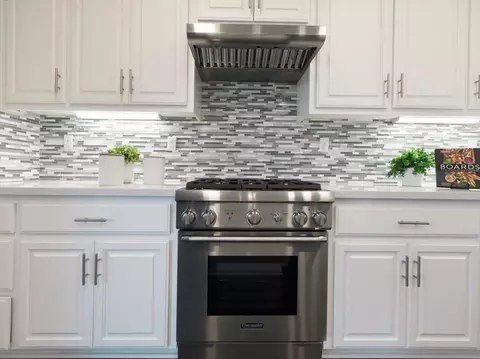 Kitchen - 1506 Bond St, Milpitas, CA 95035 photo 4 of 5