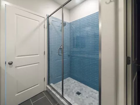 Bath - 1506 Bond St, Milpitas, CA 95035 photo 3 of 4