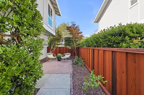 Exterior - 114 Granada Dr, Mountain View, CA 94043 photo 31 of 31