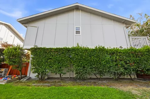 Exterior - 114 Granada Dr, Mountain View, CA 94043 photo 8 of 31