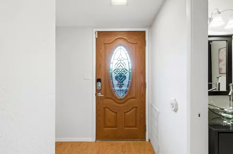Entry Way - 114 Granada Dr, Mountain View, CA 94043 photo 1 of 7