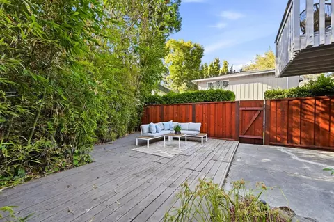 Exterior - 114 Granada Dr, Mountain View, CA 94043 photo 4 of 31