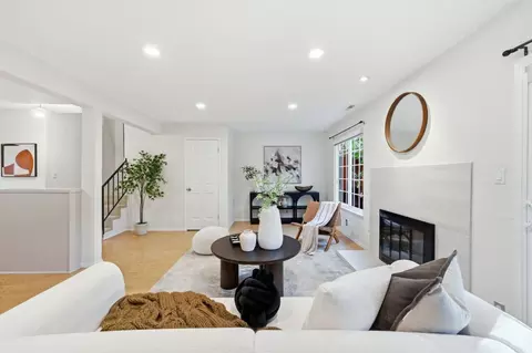 Living - 114 Granada Dr, Mountain View, CA 94043 photo 5 of 6