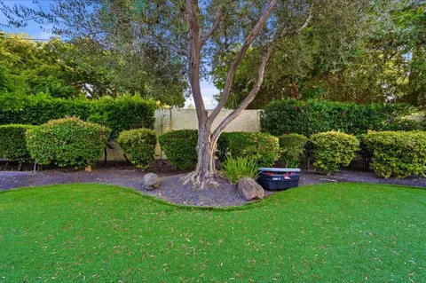 Exterior - 114 Granada Dr, Mountain View, CA 94043 photo 20 of 31