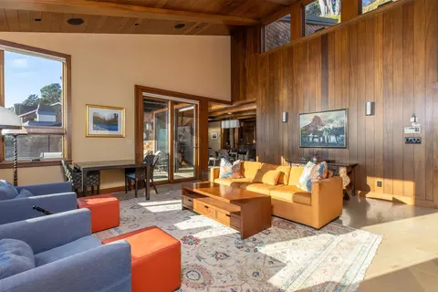 Living - 10 Potbelly Beach Rd, Aptos, CA 95003 photo 2 of 3
