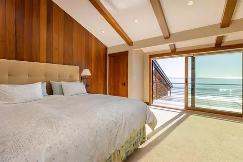 Bedroom - 10 Potbelly Beach Rd, Aptos, CA 95003 photo 2 of 6