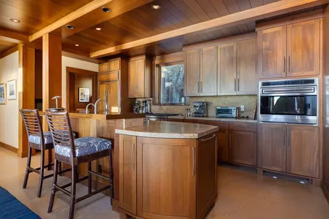Kitchen - 10 Potbelly Beach Rd, Aptos, CA 95003 photo 2 of 2