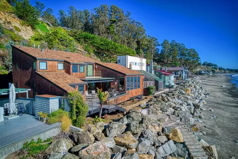 Exterior - 10 Potbelly Beach Rd, Aptos, CA 95003 photo 1 of 6