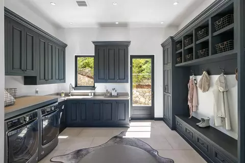 Other - 810 Lombardi Ln, Hillsborough, CA 94010 photo 5 of 7