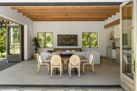 Dining - 810 Lombardi Ln, Hillsborough, CA 94010 photo 2 of 2