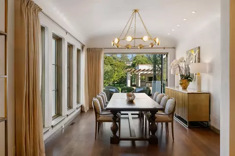 Dining - 810 Lombardi Ln, Hillsborough, CA 94010 photo 1 of 2