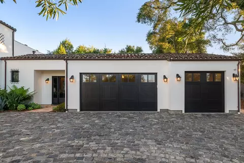 Exterior - 810 Lombardi Ln, Hillsborough, CA 94010 photo 6 of 14