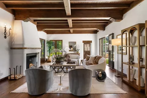 Living - 810 Lombardi Ln, Hillsborough, CA 94010 photo 1 of 5