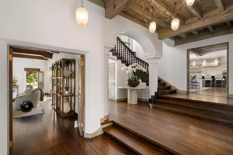 Entry Way - 810 Lombardi Ln, Hillsborough, CA 94010 photo 1 of 3