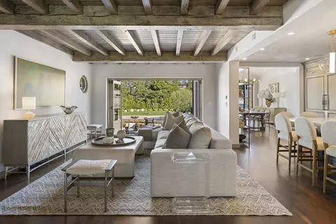 Living - 810 Lombardi Ln, Hillsborough, CA 94010 photo 3 of 5