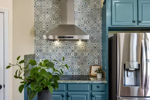 Kitchen - 4305 Peninsula Point Dr, Seaside, CA 93955 photo 2 of 3