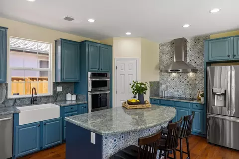 Kitchen - 4305 Peninsula Point Dr, Seaside, CA 93955 photo 1 of 3