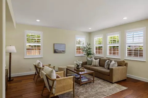 Living - 4305 Peninsula Point Dr, Seaside, CA 93955 photo 1 of 2