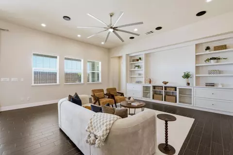 Living - 1436 Freestone Rd, Manteca, CA 95337 photo 3 of 4