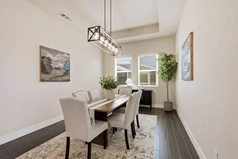 Dining - 1436 Freestone Rd, Manteca, CA 95337 photo 2 of 4