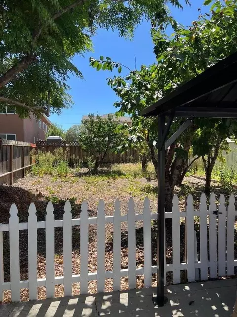 143-145 N Humboldt St, San Mateo, CA 94401 photo 2