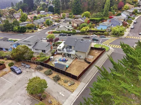 View/Area - 836 Oddstad Blvd, Pacifica, CA 94044 photo 9 of 10