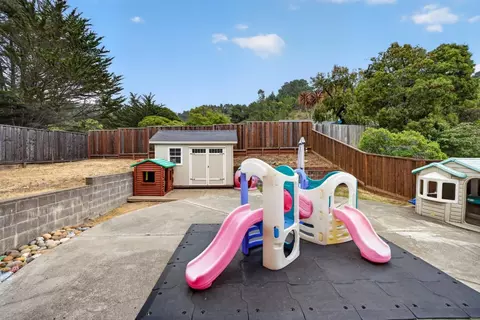 Exterior - 836 Oddstad Blvd, Pacifica, CA 94044 photo 10 of 11