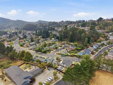 View/Area - 836 Oddstad Blvd, Pacifica, CA 94044 photo 5 of 10