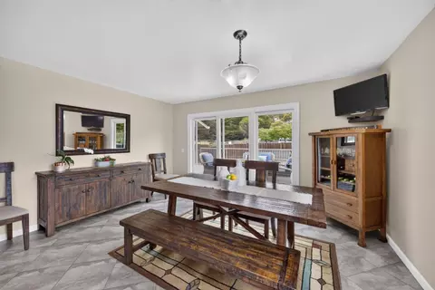 Dining - 836 Oddstad Blvd, Pacifica, CA 94044 photo 2 of 3