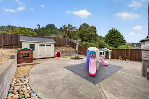 Exterior - 836 Oddstad Blvd, Pacifica, CA 94044 photo 9 of 11