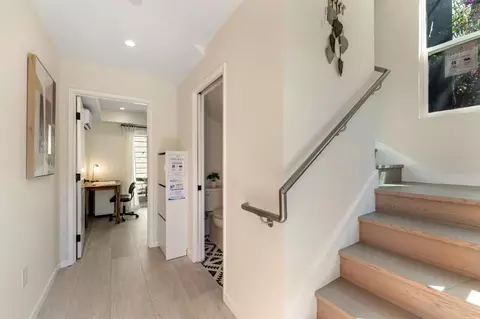 Entry Way - 808 Pine St, Oakland, CA 94607 photo 2 of 4