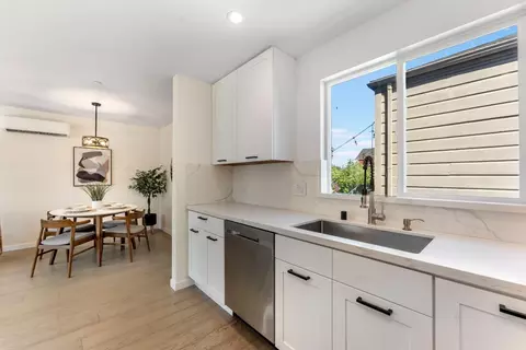 Kitchen - 808 Pine St, Oakland, CA 94607 photo 2 of 4