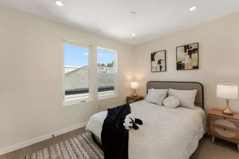Bedroom - 808 Pine St, Oakland, CA 94607 photo 1 of 4