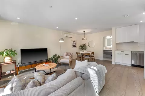 Living - 808 Pine St, Oakland, CA 94607 photo 2 of 4