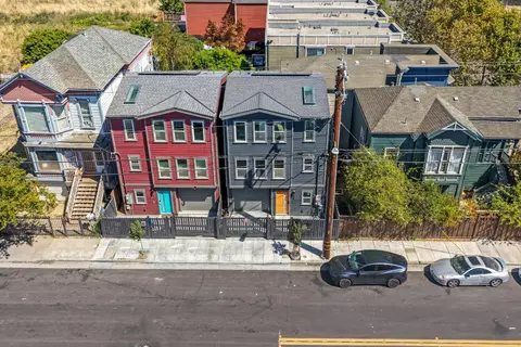 View/Area - 808 Pine St, Oakland, CA 94607 photo 1 of 5