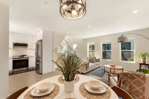 Dining - 808 Pine St, Oakland, CA 94607 photo 2 of 2
