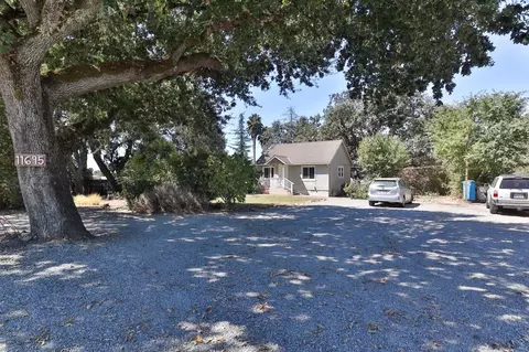 Exterior - 11705 Foothill Ave, Gilroy, CA 95020 photo 2 of 42