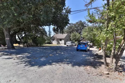 Exterior - 11705 Foothill Ave, Gilroy, CA 95020 photo 3 of 42