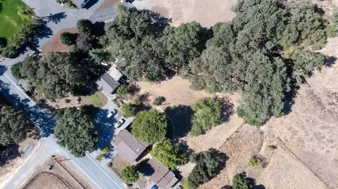 View/Area - 11705 Foothill Ave, Gilroy, CA 95020 photo 4 of 9