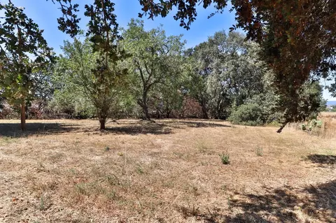 Exterior - 11705 Foothill Ave, Gilroy, CA 95020 photo 41 of 42