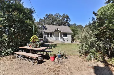 Exterior - 11705 Foothill Ave, Gilroy, CA 95020 photo 5 of 42