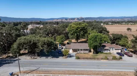 View/Area - 11705 Foothill Ave, Gilroy, CA 95020 photo 2 of 9