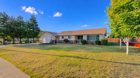 Exterior - 100 Pedras Rd, Turlock, CA 95382 photo 1 of 6