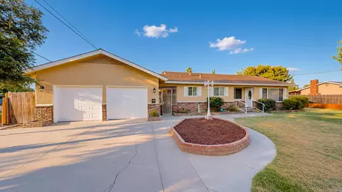 Exterior - 100 Pedras Rd, Turlock, CA 95382 photo 2 of 6