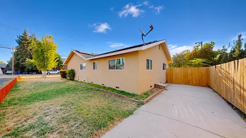 Exterior - 100 Pedras Rd, Turlock, CA 95382 photo 4 of 6
