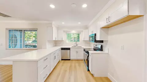 Kitchen - 100 Pedras Rd, Turlock, CA 95382 photo 3 of 3