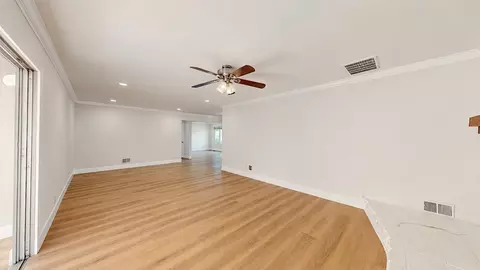 Living - 100 Pedras Rd, Turlock, CA 95382 photo 10 of 11