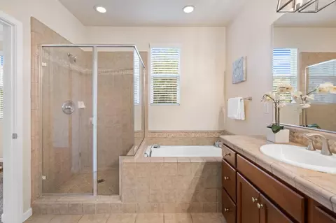 Bath - 5300 Fioli Loop, San Ramon, CA 94582 photo 3 of 5