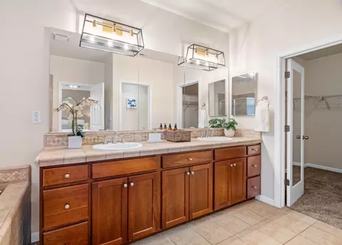Bath - 5300 Fioli Loop, San Ramon, CA 94582 photo 2 of 5