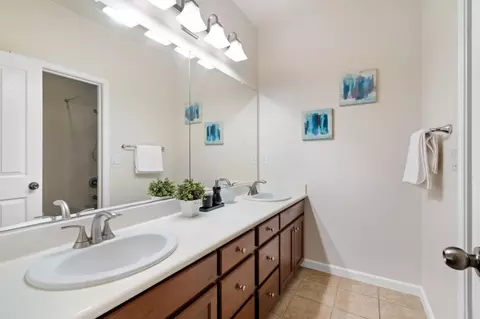 Bath - 5300 Fioli Loop, San Ramon, CA 94582 photo 4 of 5